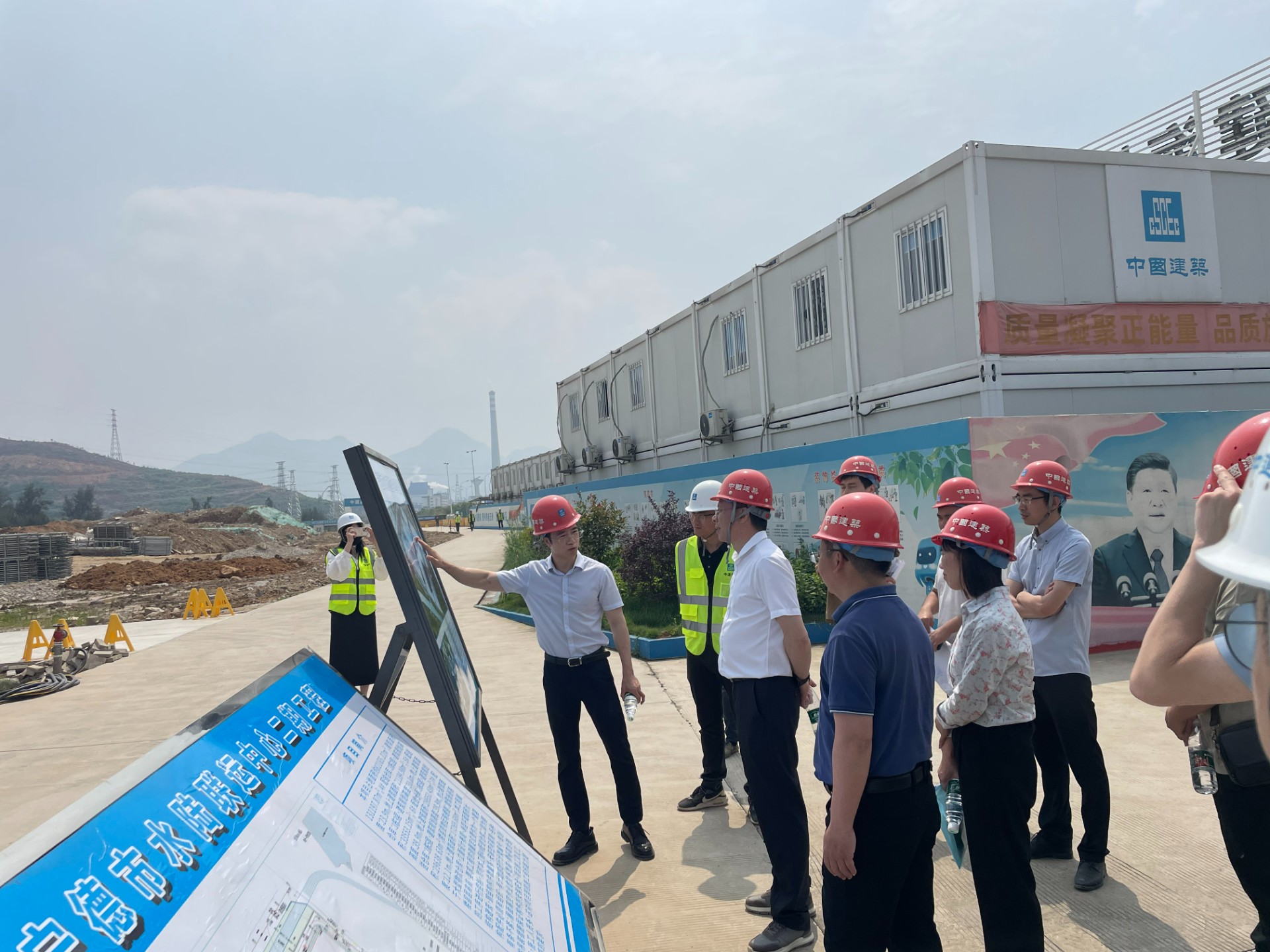 2024-5-9市ag亚娱集团领导深入市ag亚娱物流集团重点项目现场调研指导工作，，，，，姜轩纬拍摄1.jpg